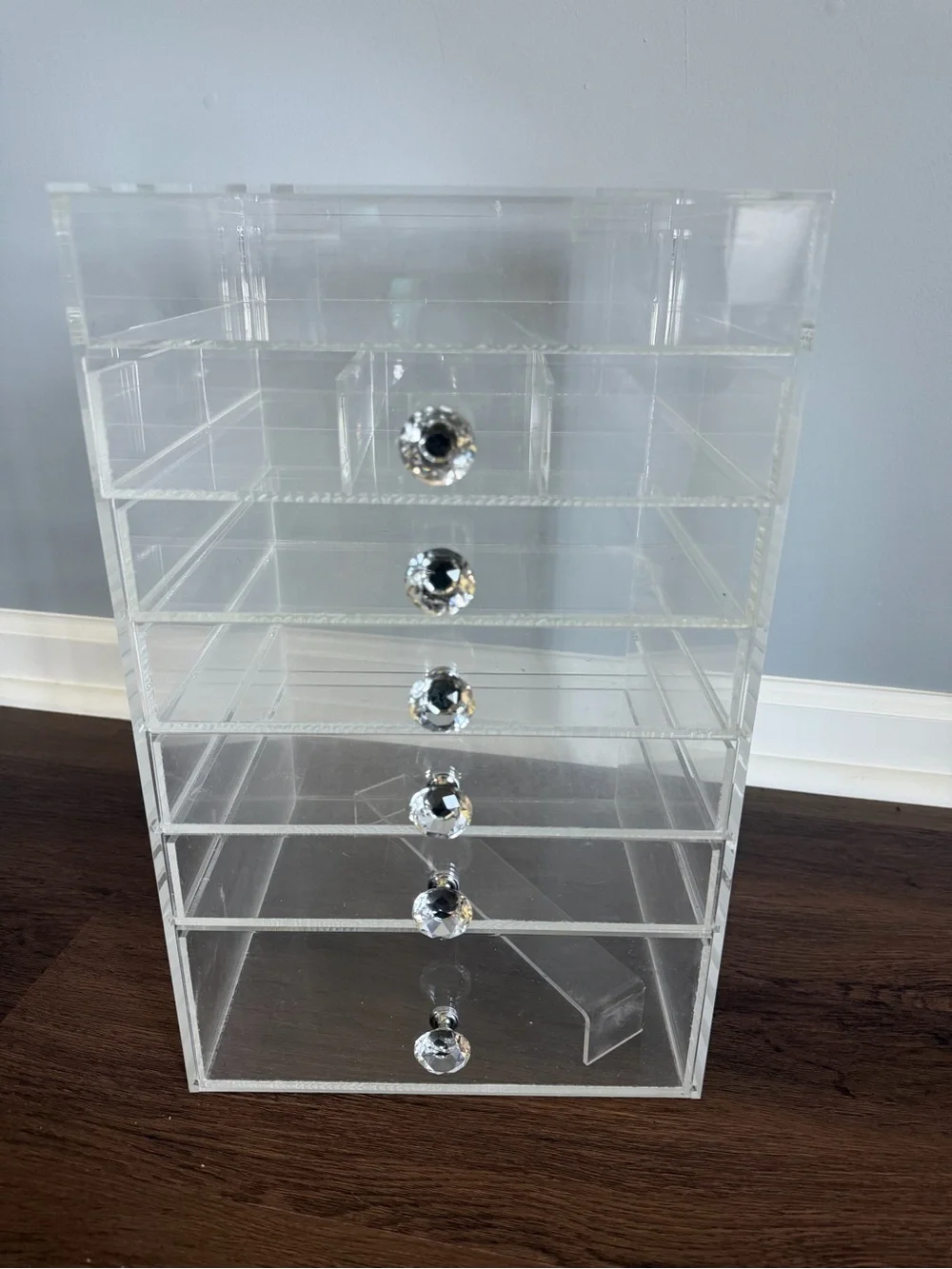Clear Acrylic Makeup Organizer with Crystal Knobs - Transparent